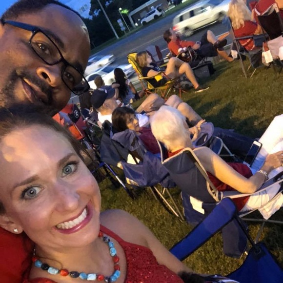 Lauren Turner - Picture 2 of 7